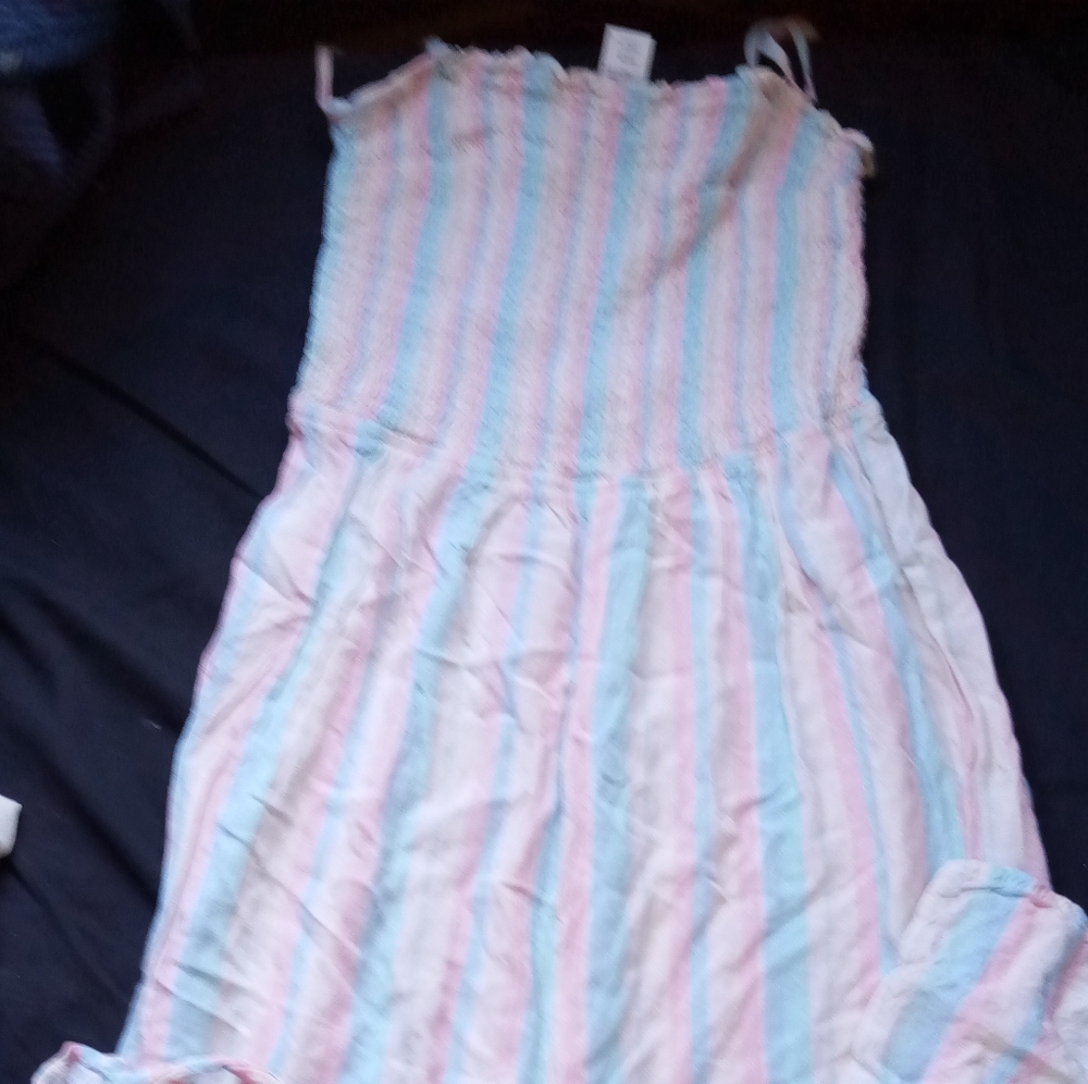 clothing - Picture 1 of 1